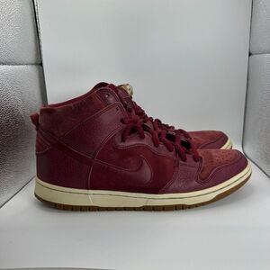 Nike SB Dunk Shoes Mens Size 12 High Team Red Filbert 2012 305050-662